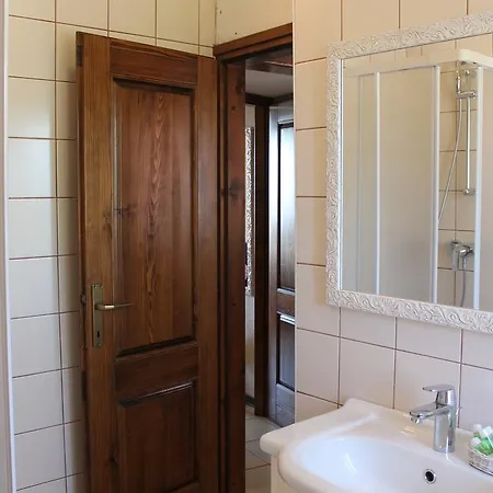 Kastel מוטובון