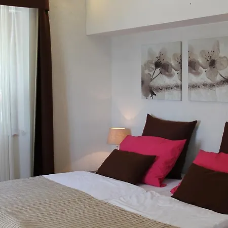 Apartment Kastel *